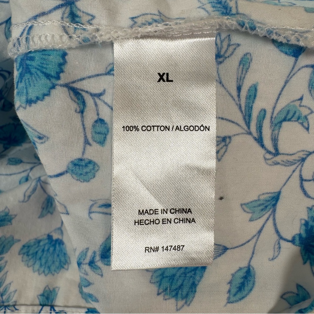 Draper James Women's XL Blue White Floral V‎ Neck Puff Sleeve Top Chic Dainty - Picture 5 of 7